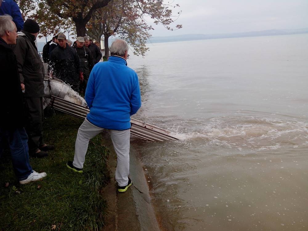 Megérkezett a hatodik auto Balatonlellére 