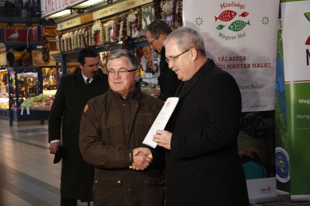 Minőségi magyar hal tanúsító védjegyet kapott társaságunk