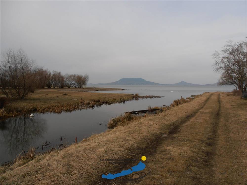 Már vannak jégmentes horgászhelyek a Balatonnál